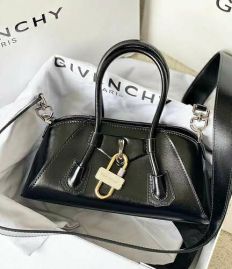 Picture of Givenchy Lady Handbags _SKUfw151607256fw